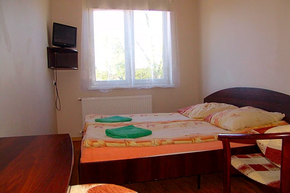 Willa Białe Piaski Pokoje i Noclegi Białogóra