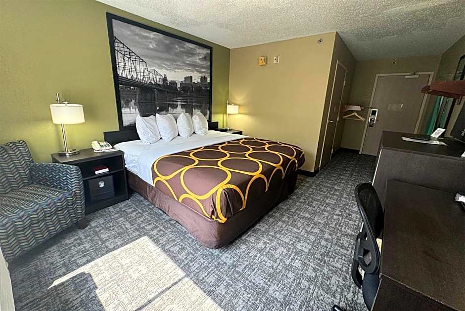 Photo 1 of 1 of 1 King Bed, Accessible