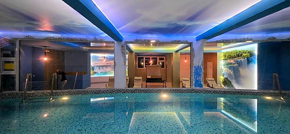 Bali Colosseum Hotel