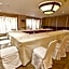 Crown Regency Suites Mactan