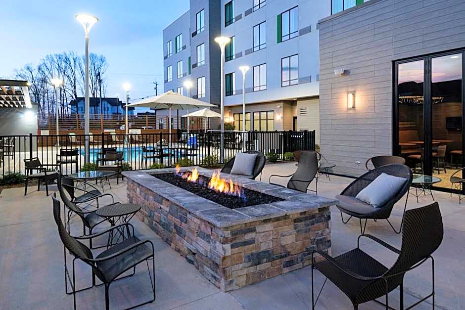 Photo 1 of 32 of Courtyard by Marriott Charlotte Steele Creek