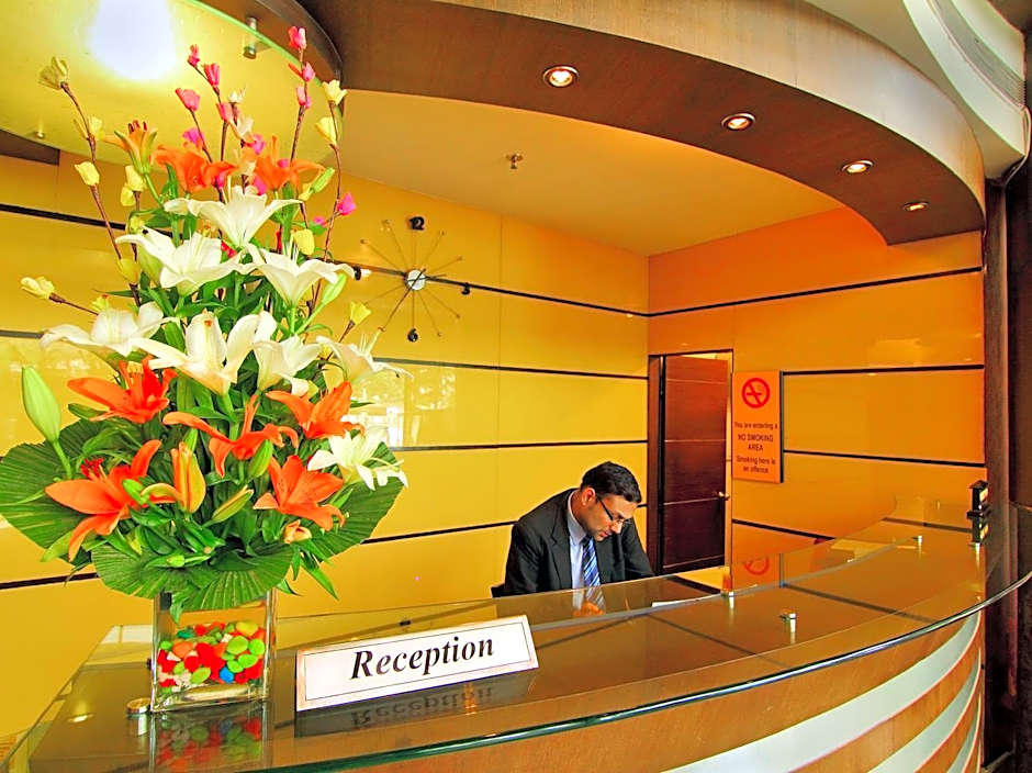 Hotel Dayal Paradise