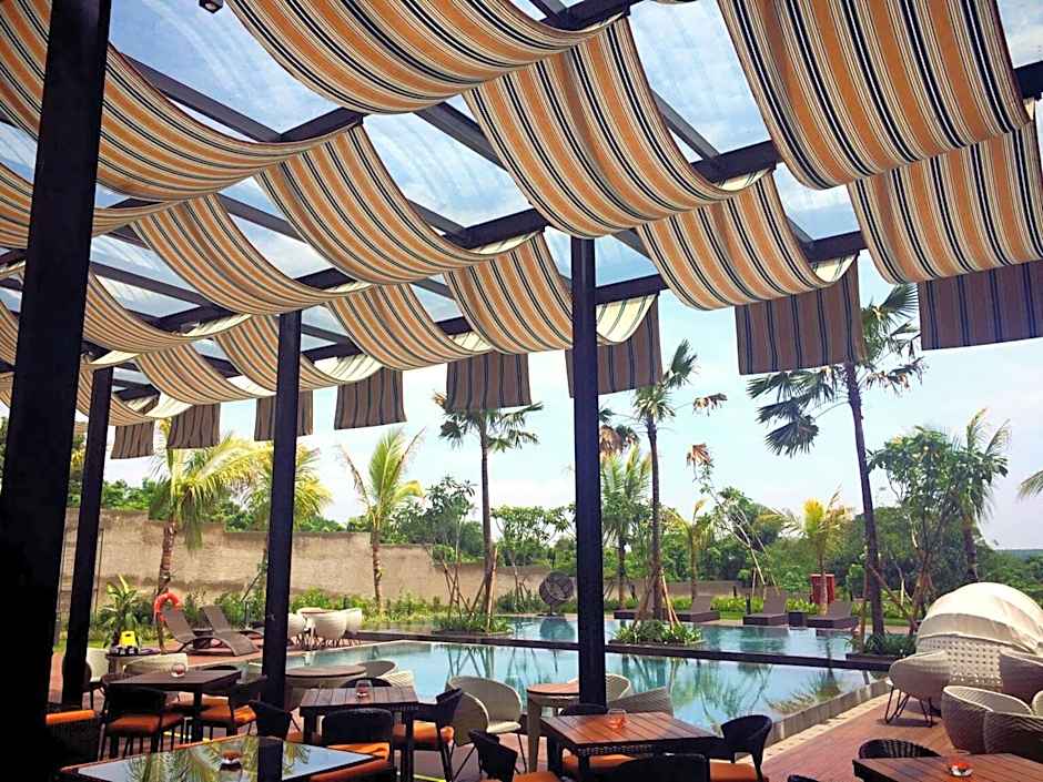 Harper Purwakarta by ASTON