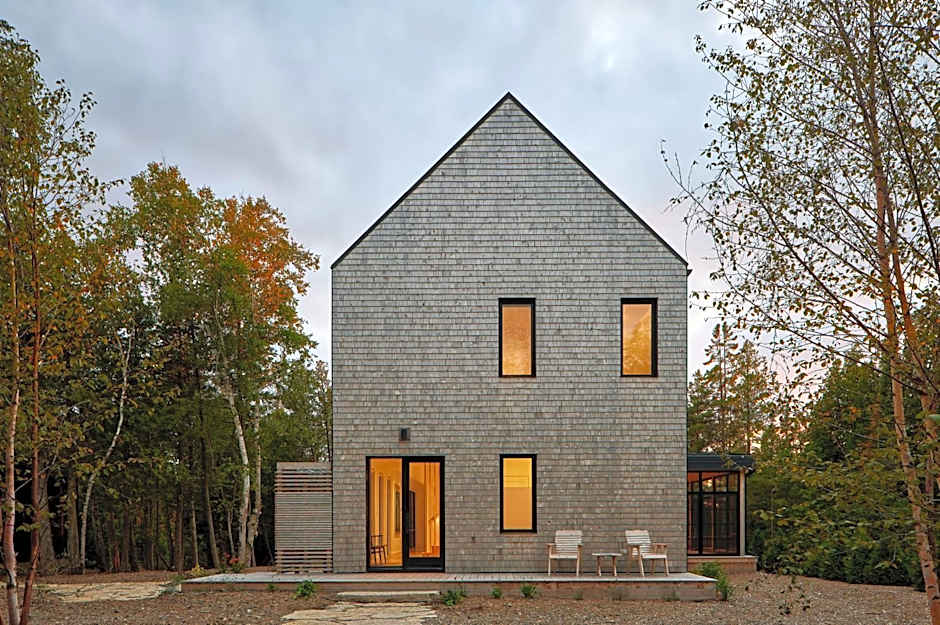 Modern North Bruce Waterfront Lion's Head