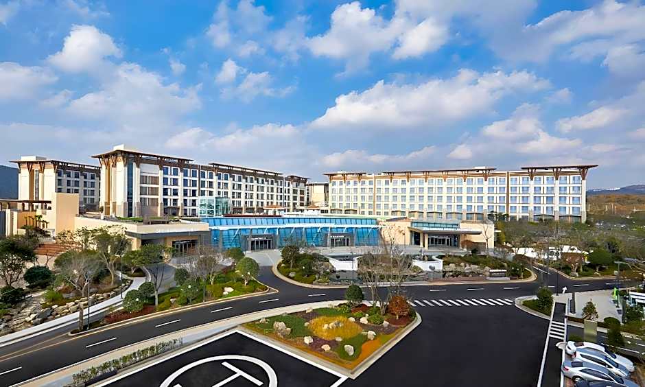 Jeju Shinhwa World Landing Resort