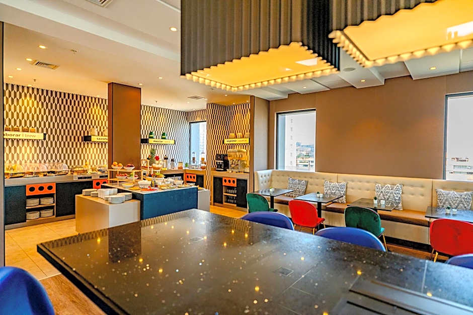 Hampton by Hilton Santiago Las Condes