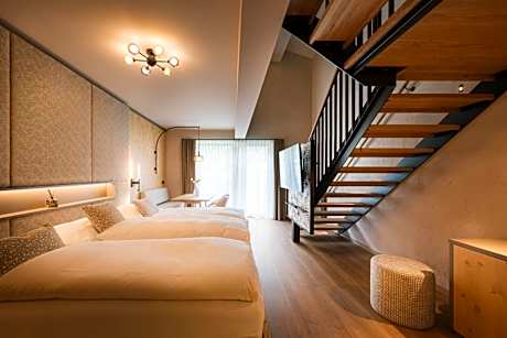 Superior King Suite