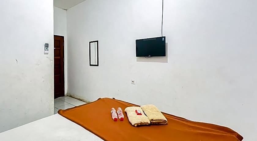 OYO 92626 Good Sleep 4 Inn Dcos Syariah