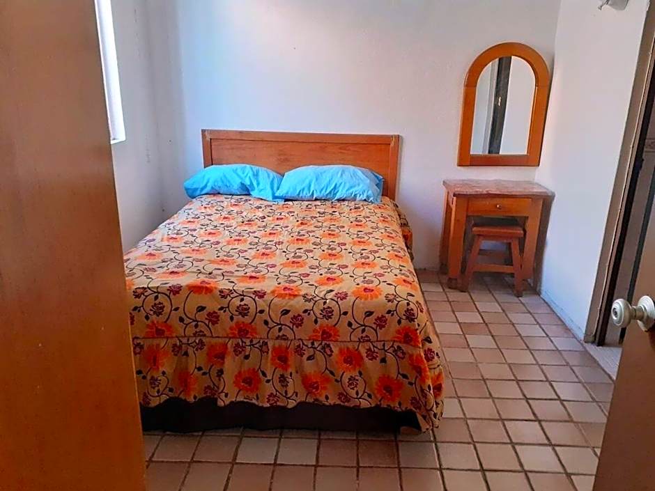 Casa Gris Tule