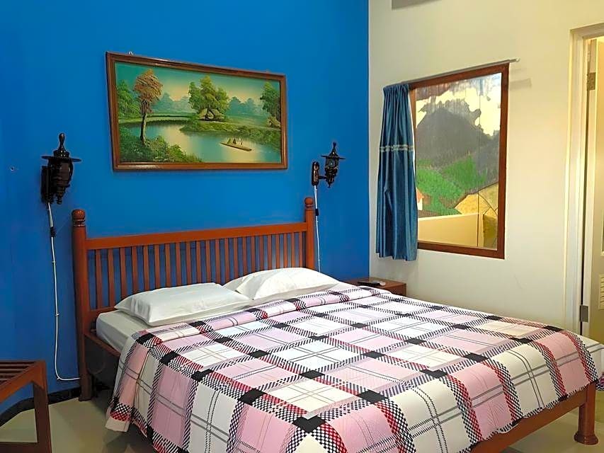 Enny's Guest House