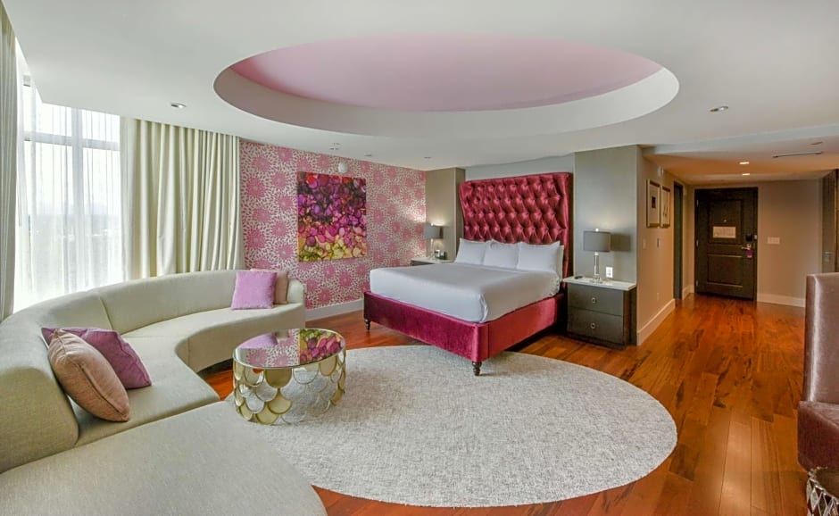 DoubleTree by Hilton Asheville Downtown