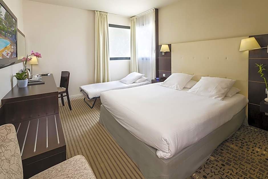 Mercure Aix-en-Provence La Duranne Gare TGV