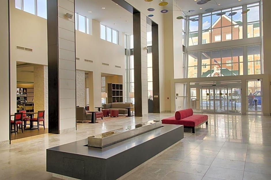 Embassy Suites by Hilton Newark Airport