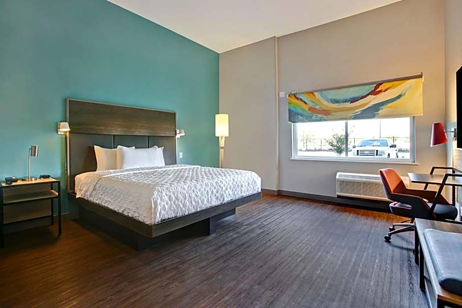 Tru by Hilton Grand Prairie