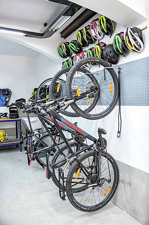 Palazzo ReSilente- Ostello