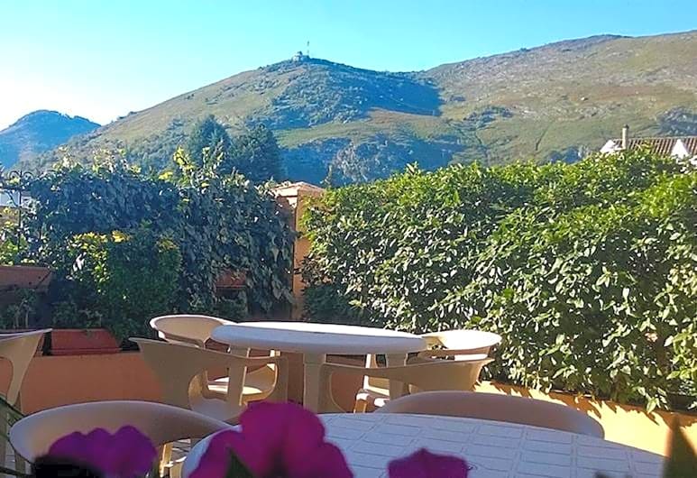 HOTEL - RESTAURANT - BAR SAINT AVIT L HOTEL DES TCHOUMJEU LOURDES