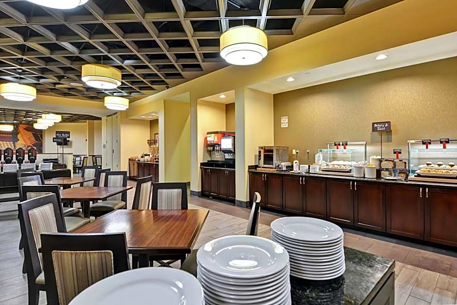 Embassy Suites By Hilton Savannah Airport