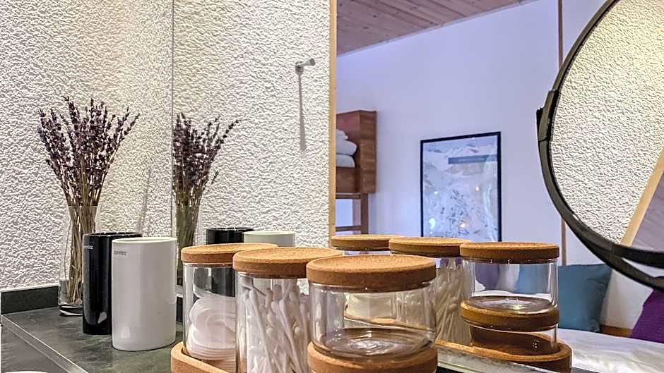 GRAND your home with common kitchens with self check-in