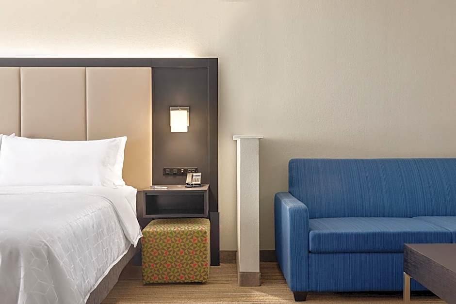Holiday Inn Express Hotel & Suites Lawton-Fort Sill By IHG
