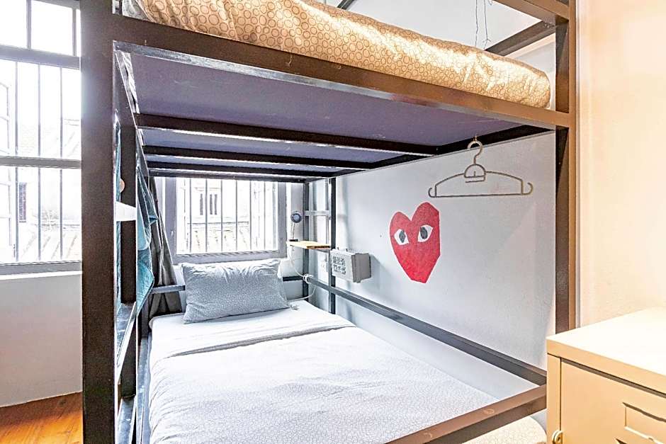 Yu Cafe Hostel