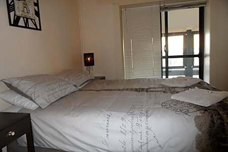 Double Room - Paris