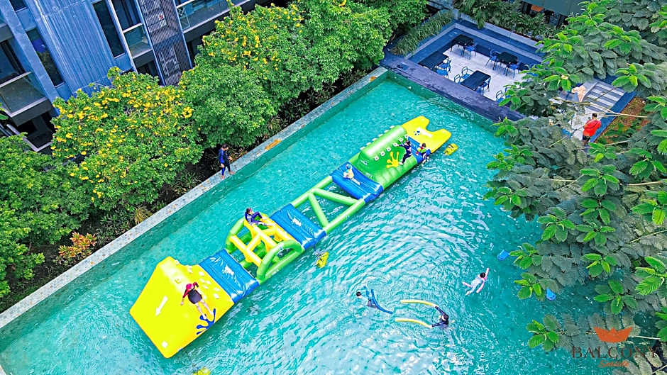 Balcony Seaside Sriracha Hotel & Serviced Apartments