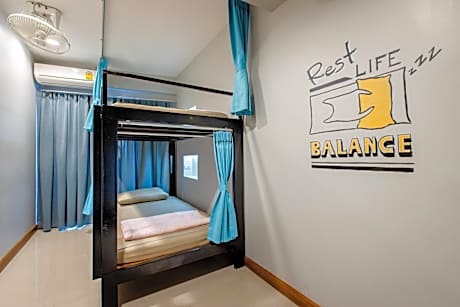 Bed in 4-Bed Mixed Dormitory Room