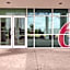 Motel 6-Brampton, ON - Toronto