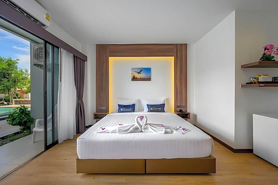 Phuket Airport Place