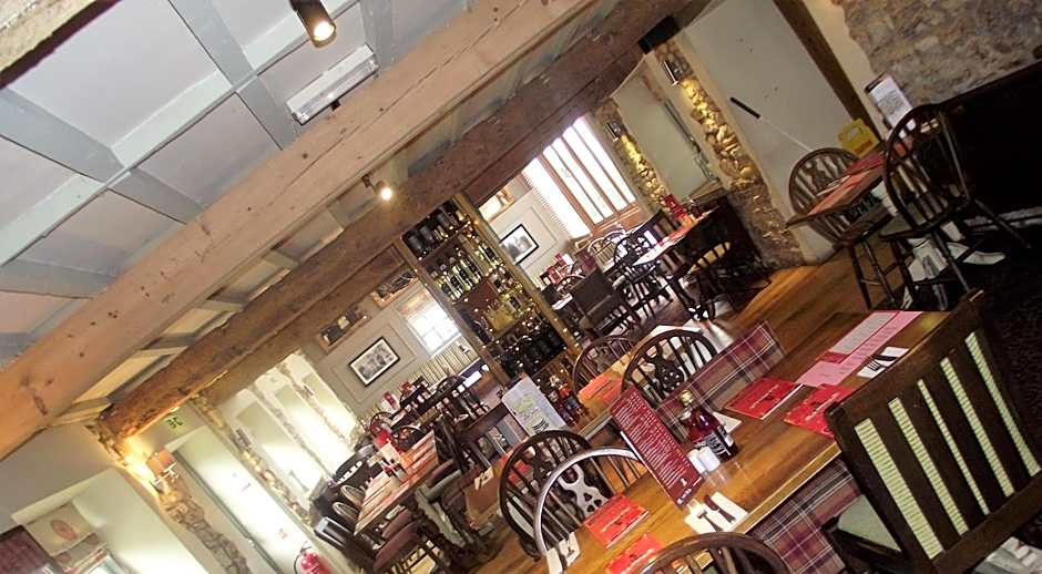 Sturdy`s Castle - Historic Coaching Inn near Blenheim Palace, Oxfordshire