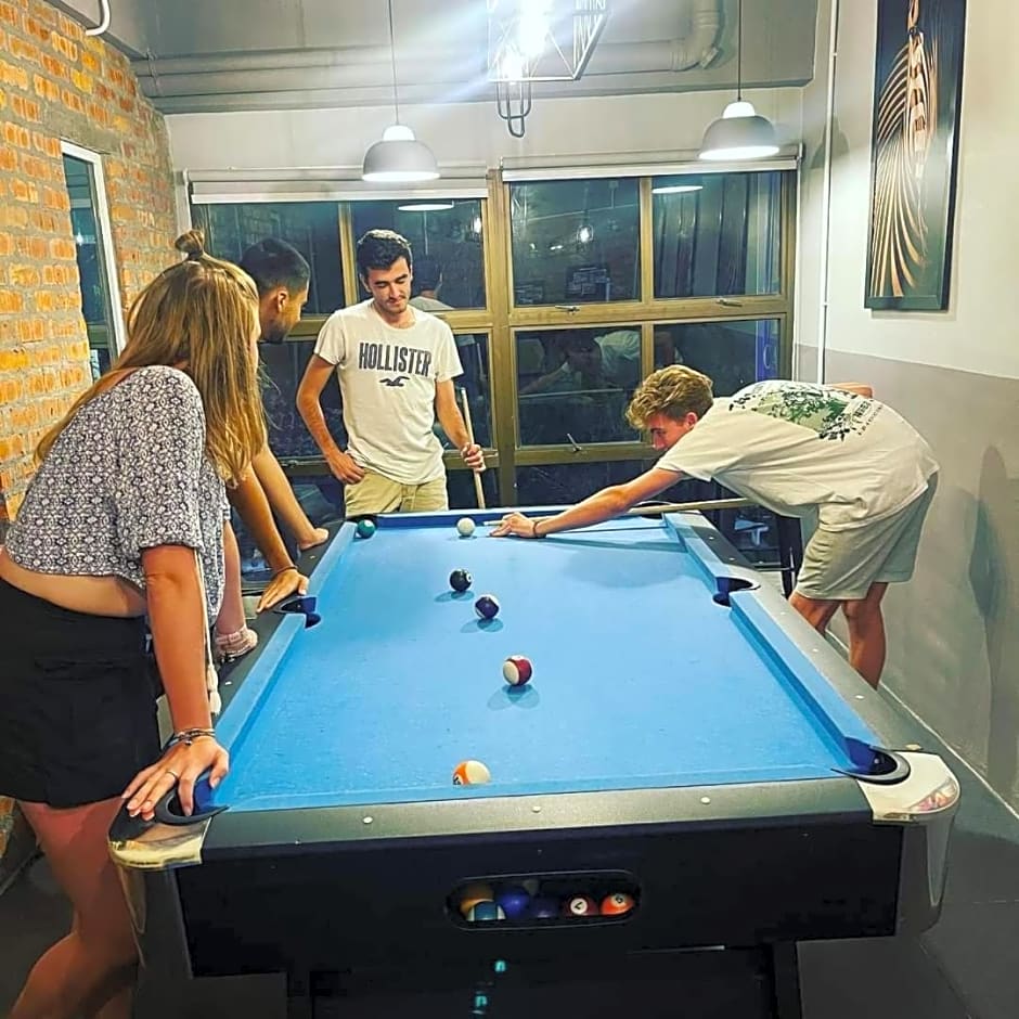 BRICKS Cameron Hostel