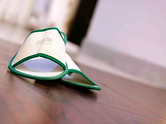 Lotus Bandung Hotel, Cafe, And Meeting Place