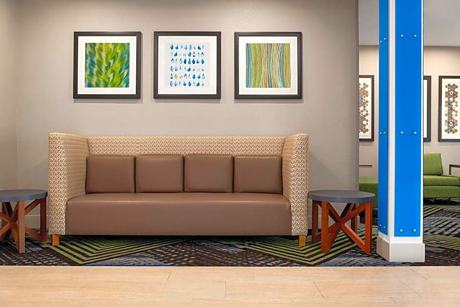 Holiday Inn Express Hotel & Suites Lavonia By IHG