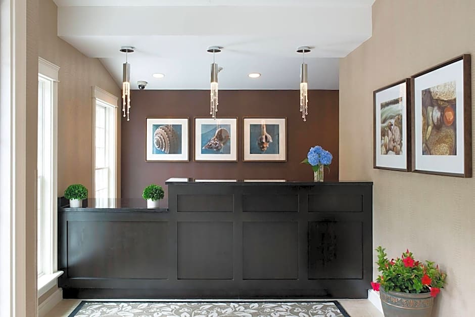 Port Inn & Suites Kennebunk, an Ascend Collection Hotel