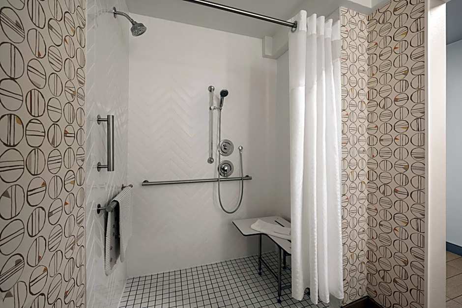 Holiday Inn Ontario By IHG