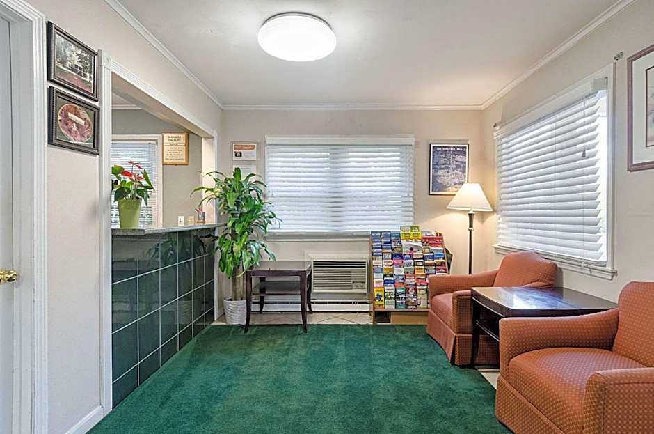 Econo Lodge Sturbridge
