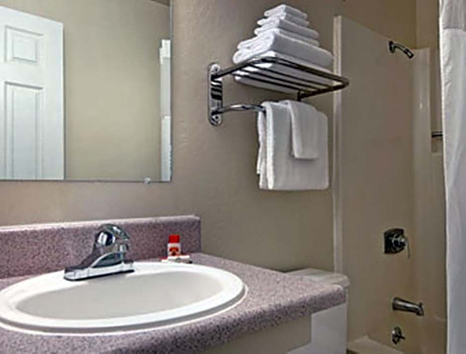 Super 8 by Wyndham Sacramento/Florin Rd