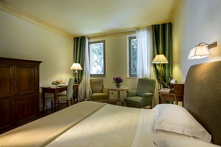 Posta Donini-Historic Hotel