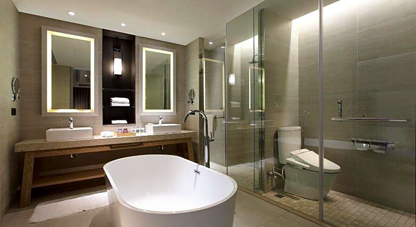 Discovery Hotel