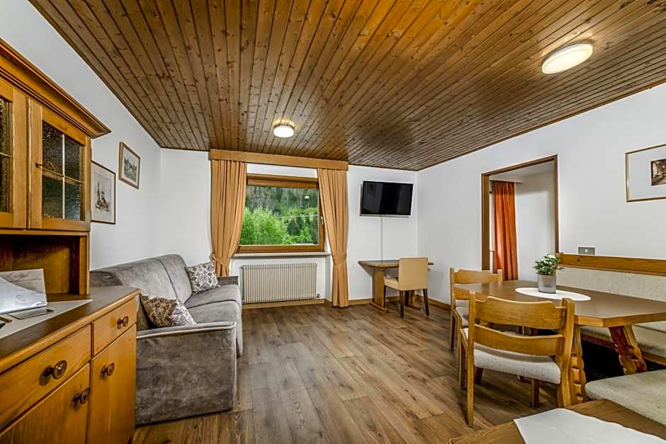 Cësa Panaval Apartments