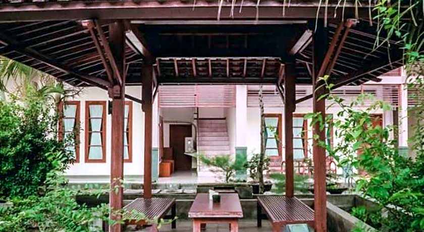 Grand Cepu Hotel