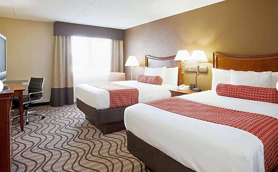 La Quinta Inn & Suites by Wyndham Minneapolis-Minnetonka