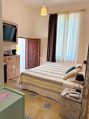 Double or Twin Room with Terrace
