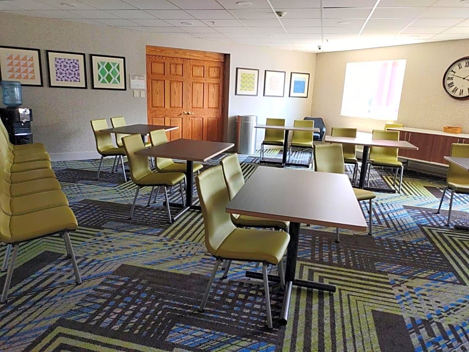 Holiday Inn Express Murrysville - Delmont By IHG