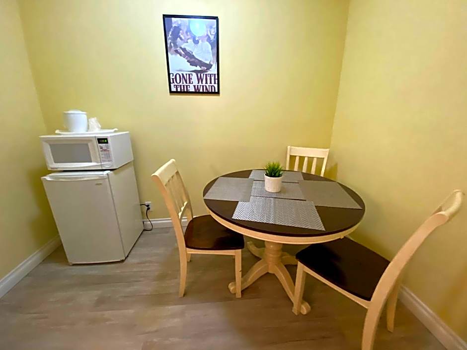 Hollywood Celebrity Hotel