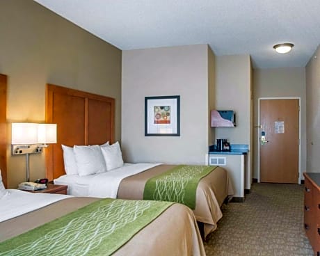 Queen Room with Two Queen Beds - Accessible/Non-Smoking