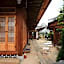 Gaeunchae Hanok Guesthouse Jeonju 2 (Korea Quality)