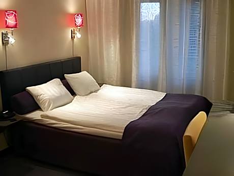 1 Single Bed No Smoking