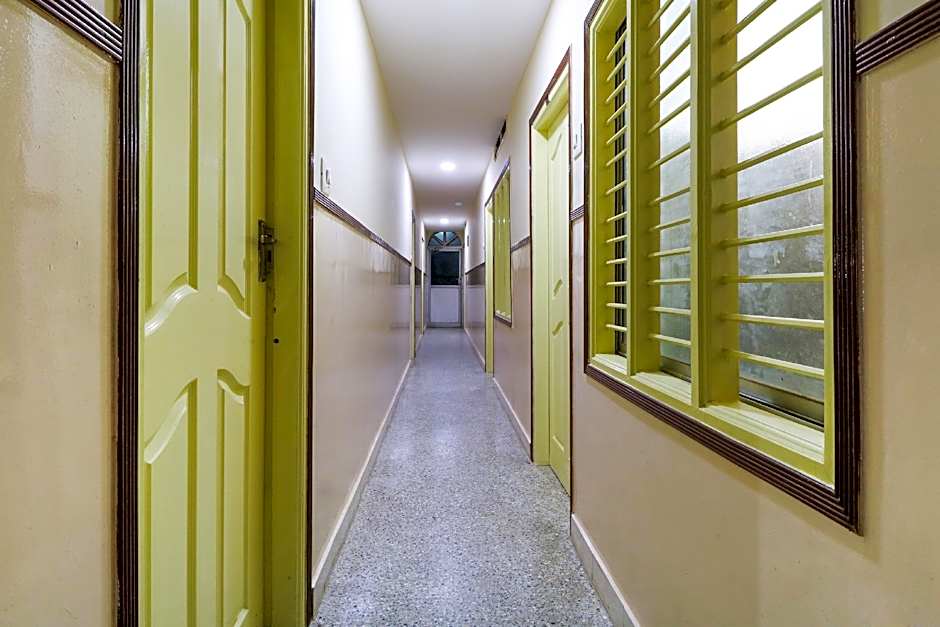 Sree Lakshmi Residency by OYO Rooms – Bangalore, MN