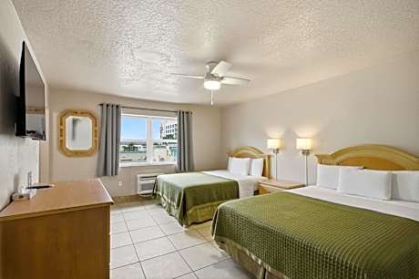 Deluxe Double Room with Side Sea View